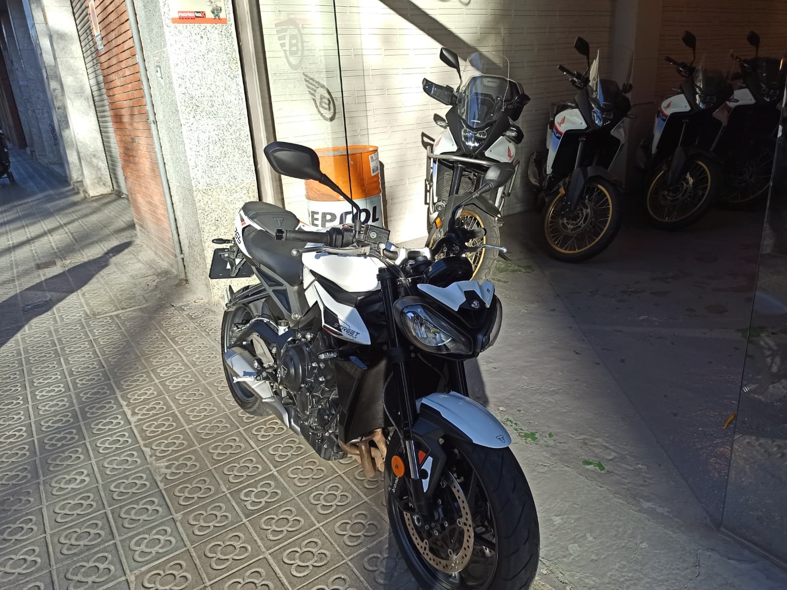 WhatsApp Image 2026-03-30 at 18.40.14 (1)