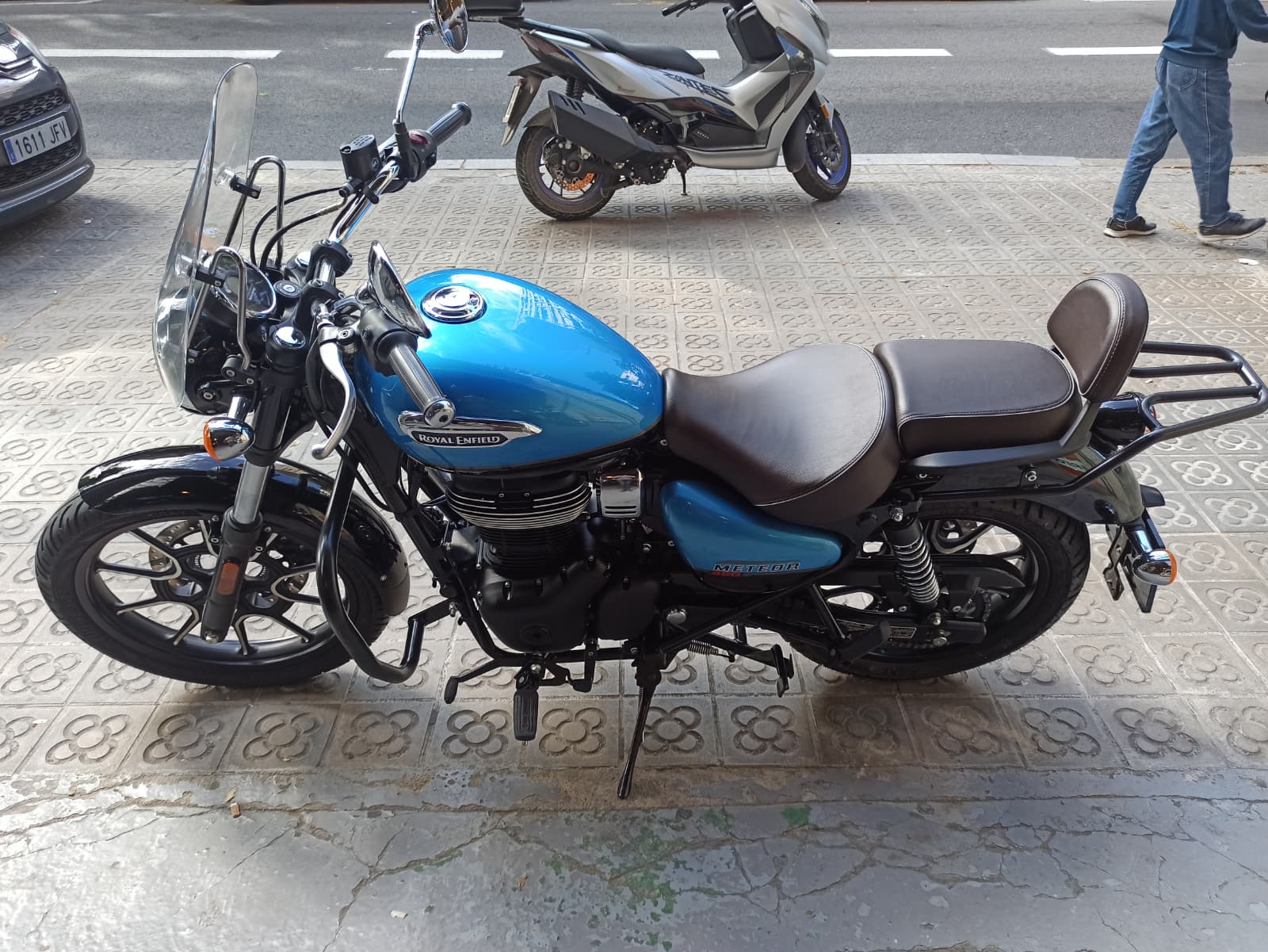ROYAL ENFIELD METEOR 350 - Imagen 8