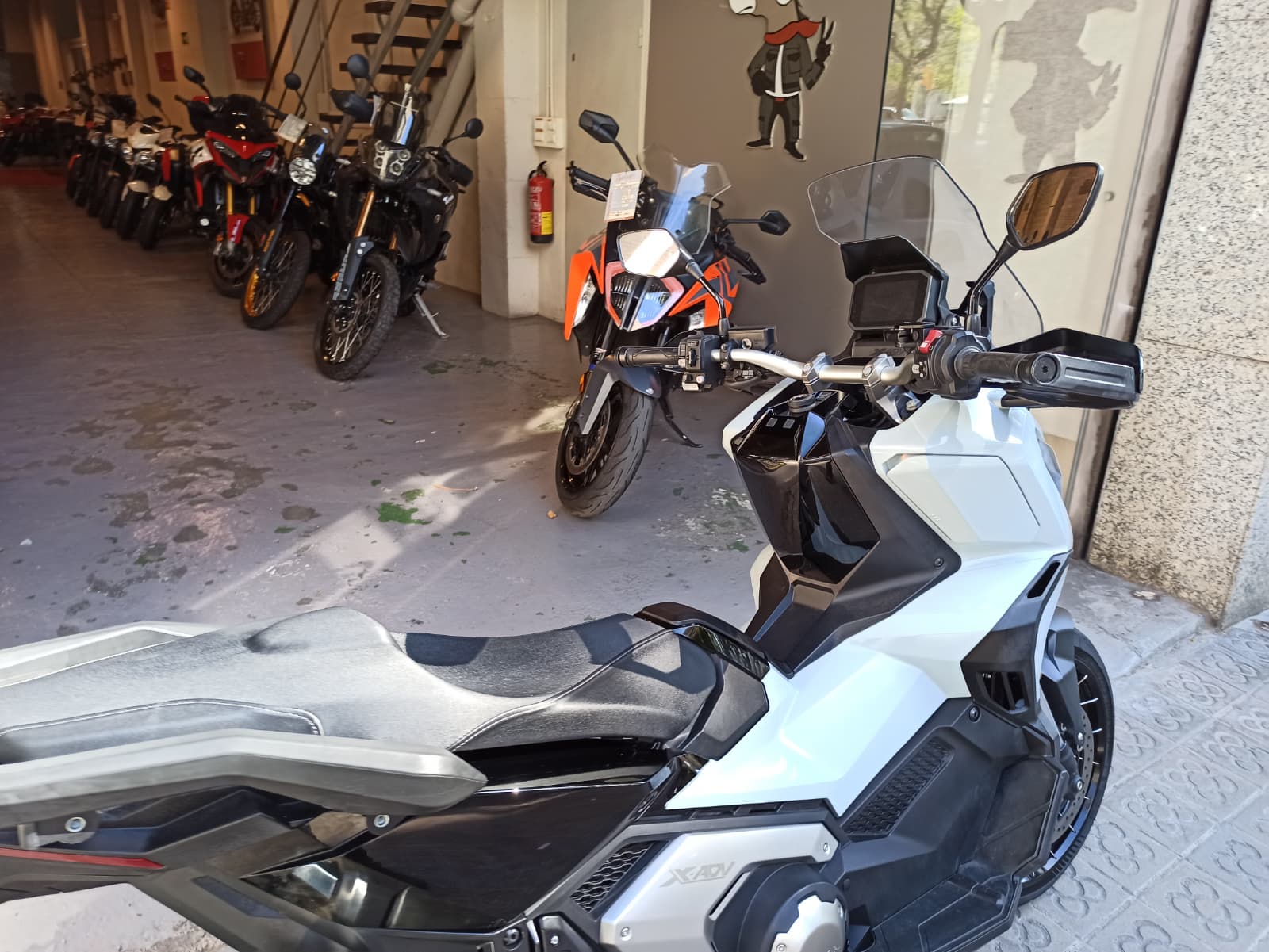HONDA X-ADV 750 - Imagen 6