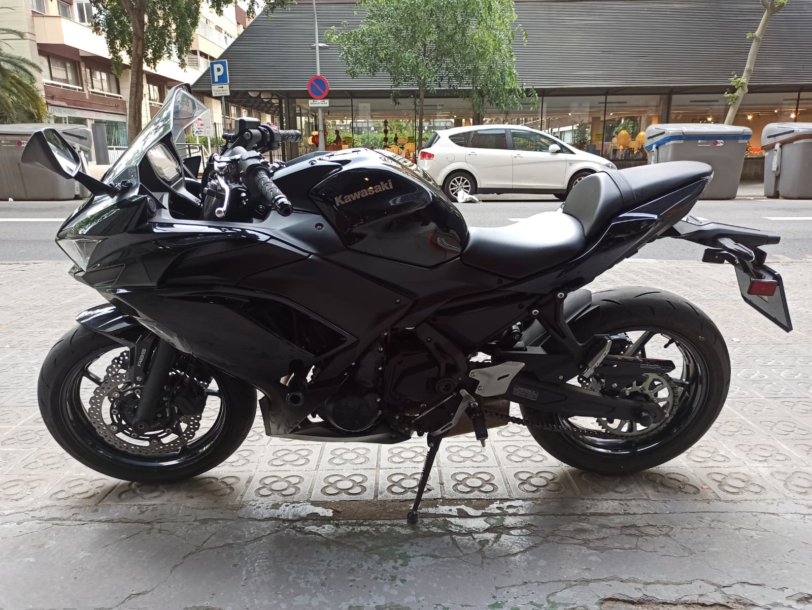 KAWASAKI NINJA 650 - Imagen 8