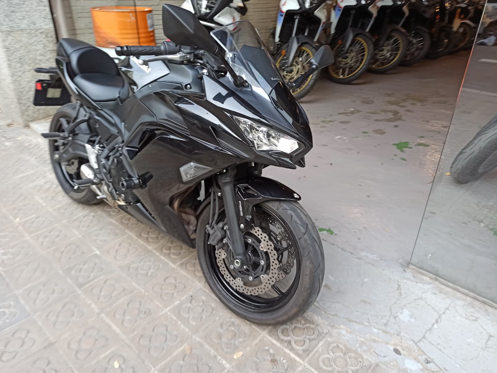 KAWASAKI NINJA 650 - Imagen 4