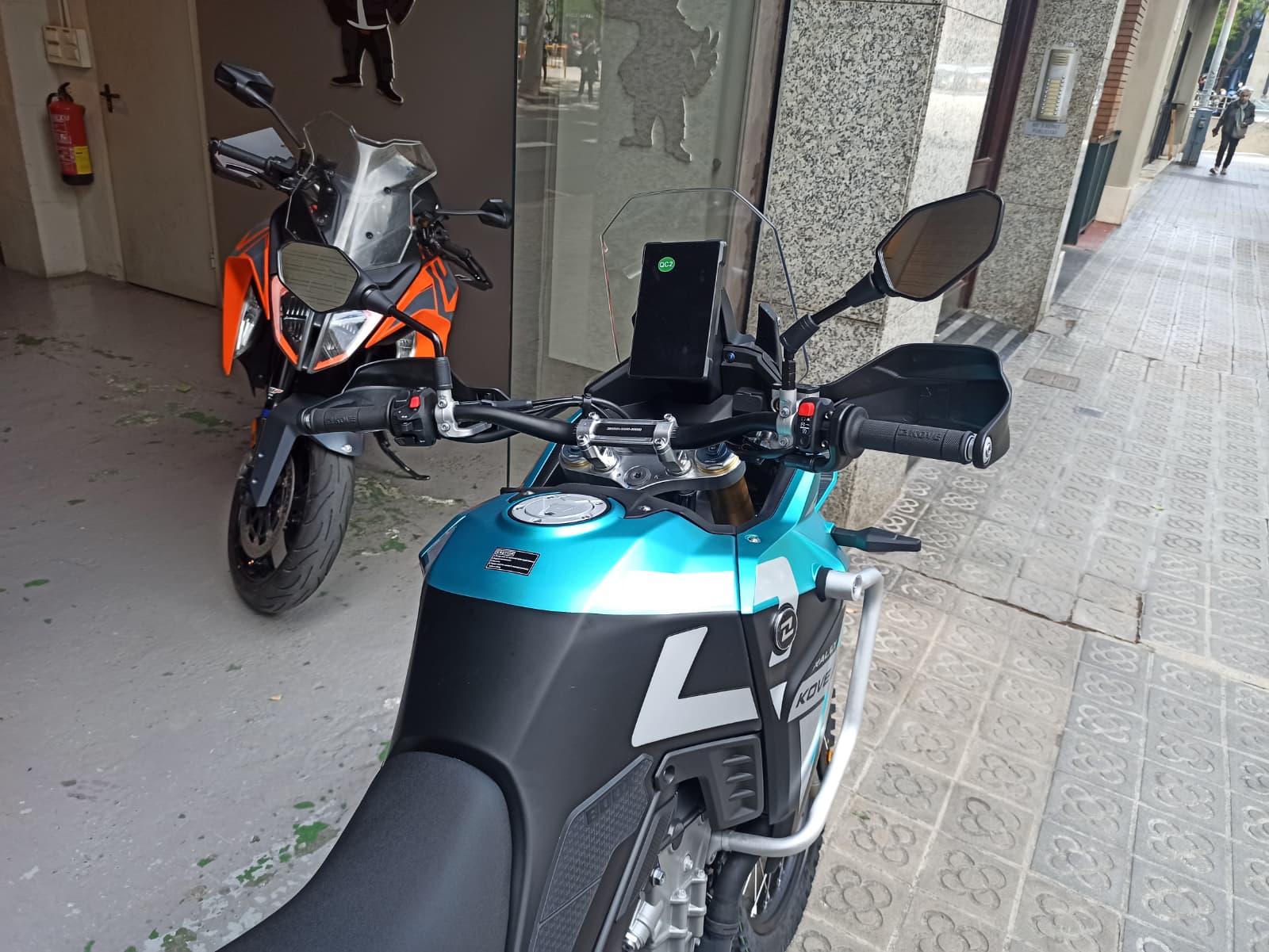 KOVE 800X RALLY - Imagen 6