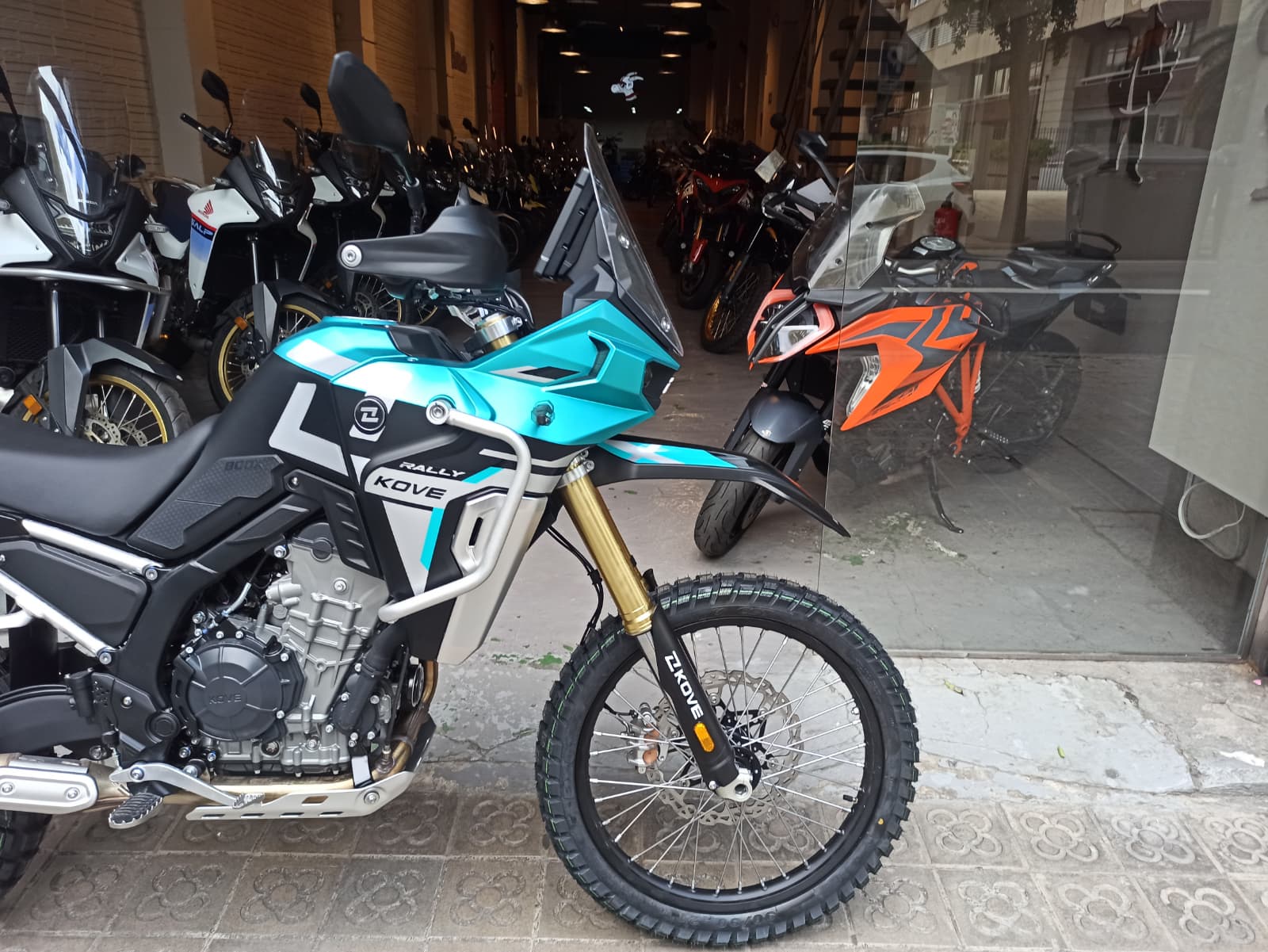 KOVE 800X RALLY - Imagen 3