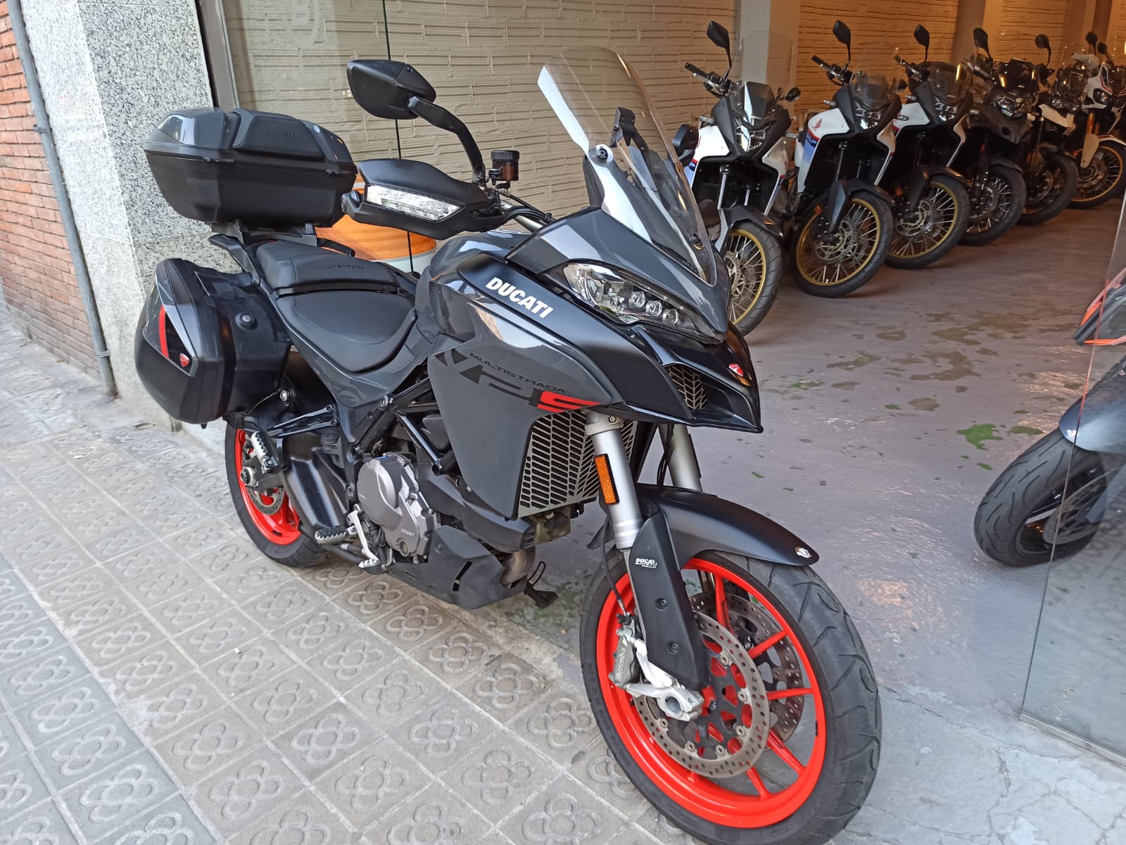 DUCATI MULTISTRADA V2S - Imagen 4
