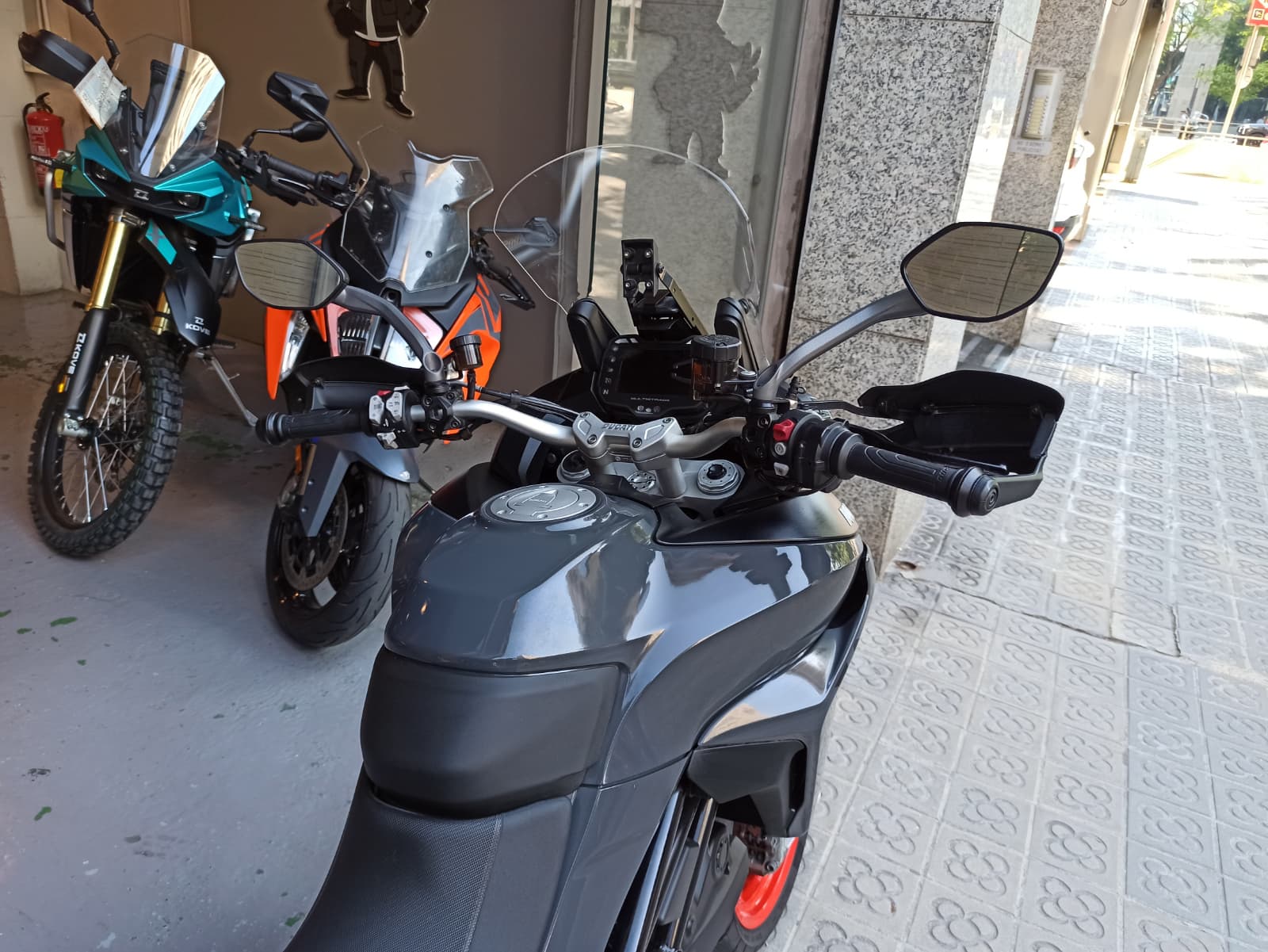 DUCATI MULTISTRADA V2S - Imagen 6