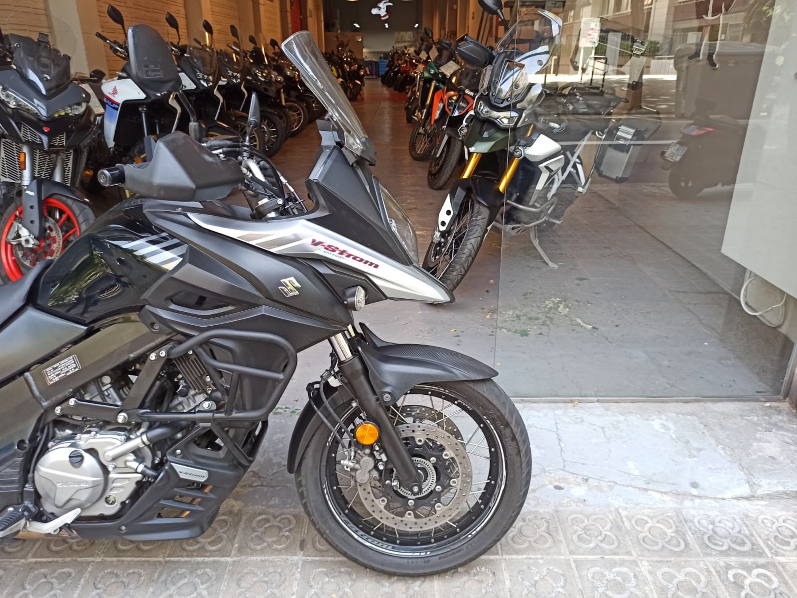 SUZUKI V-STROM 650 XT - Imagen 3