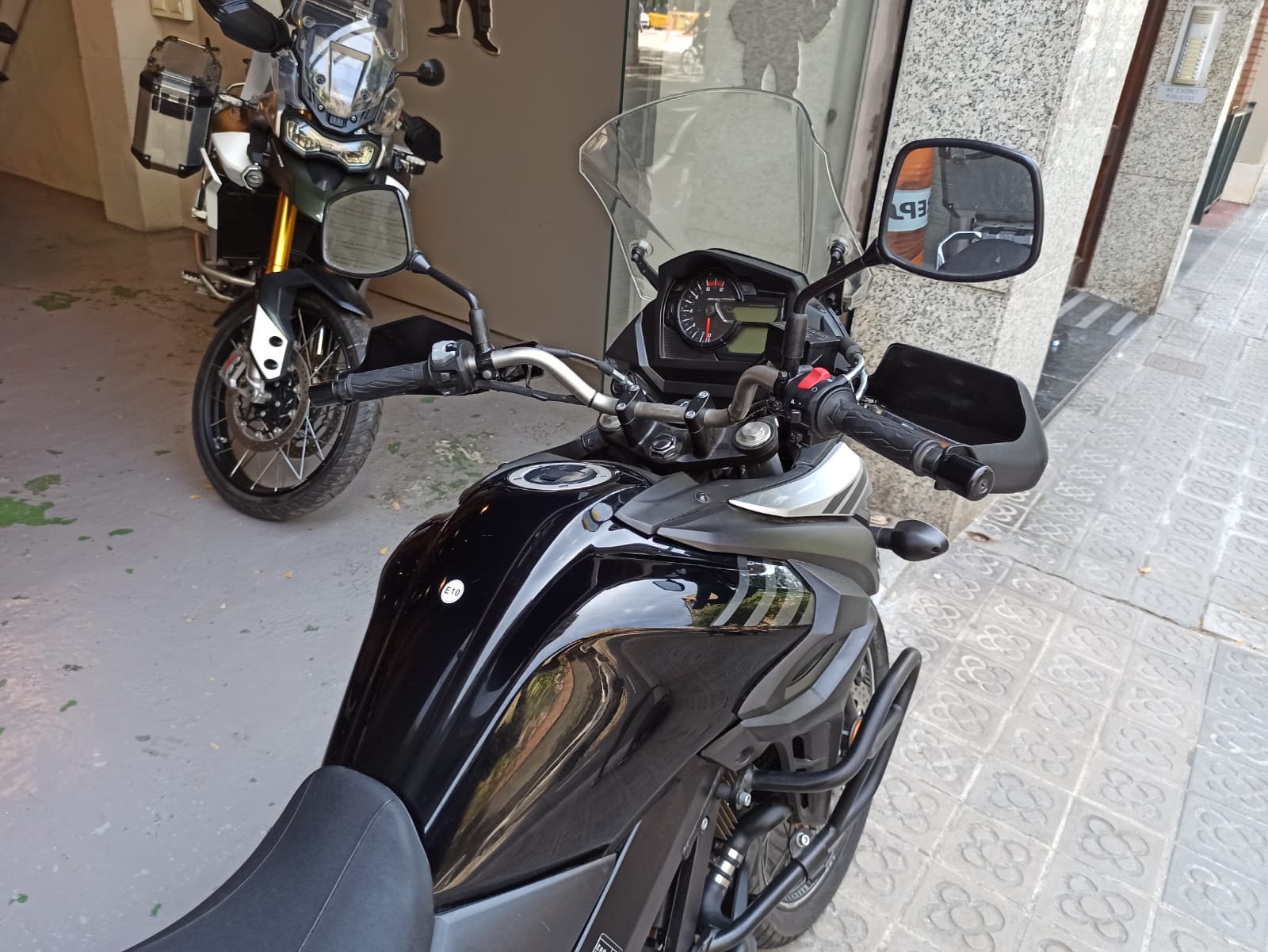 SUZUKI V-STROM 650 XT - Imagen 6