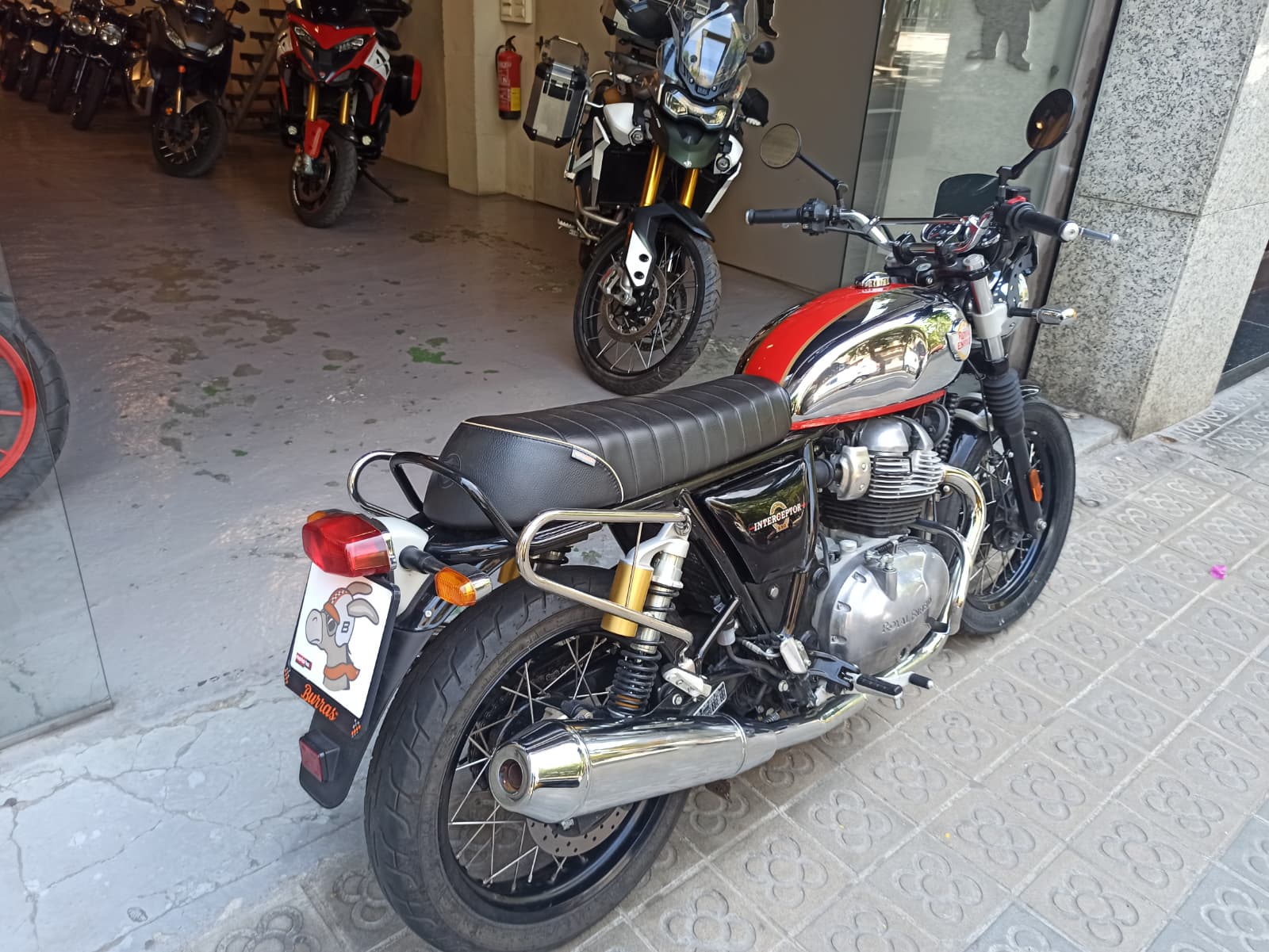 ROYAL ENFIELD INTERCEPTOR - Imagen 7