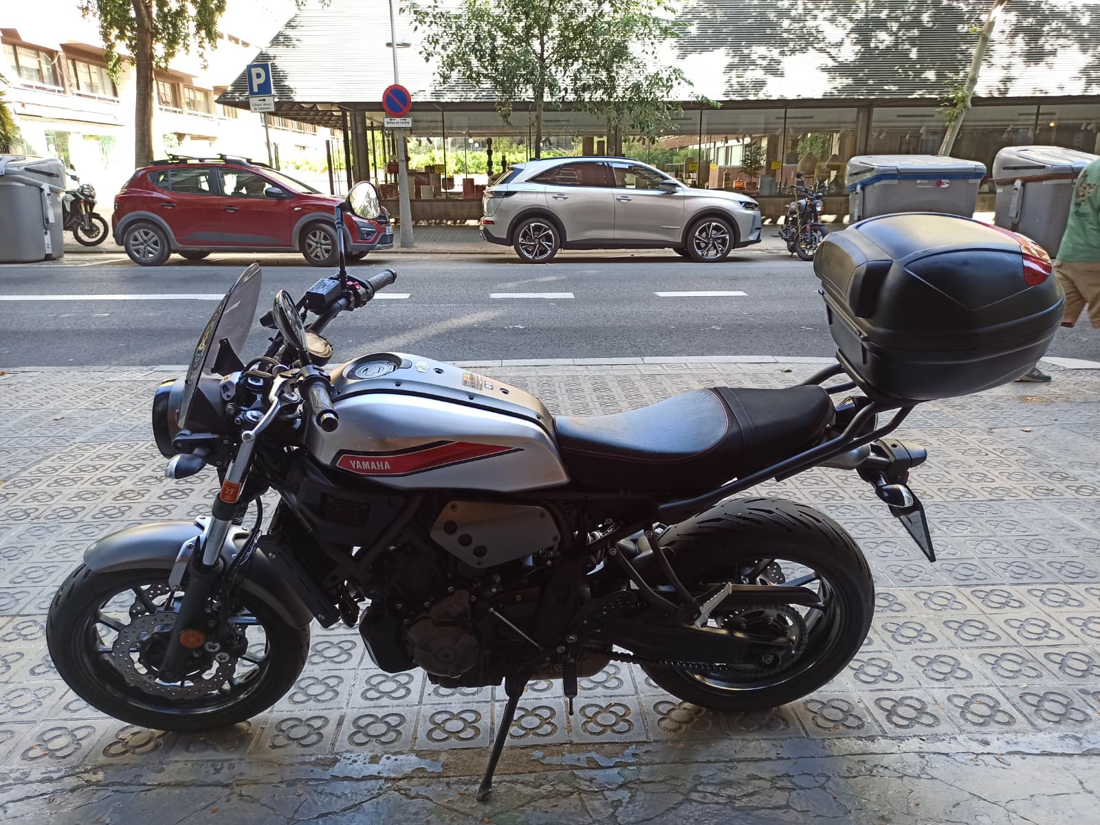 YAMAHA XSR 700 - Imagen 8