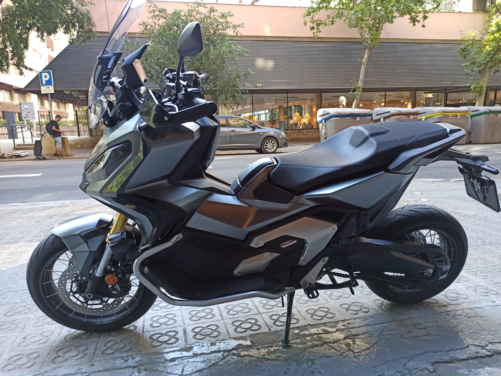 HONDA X-ADV 750 - Imagen 8