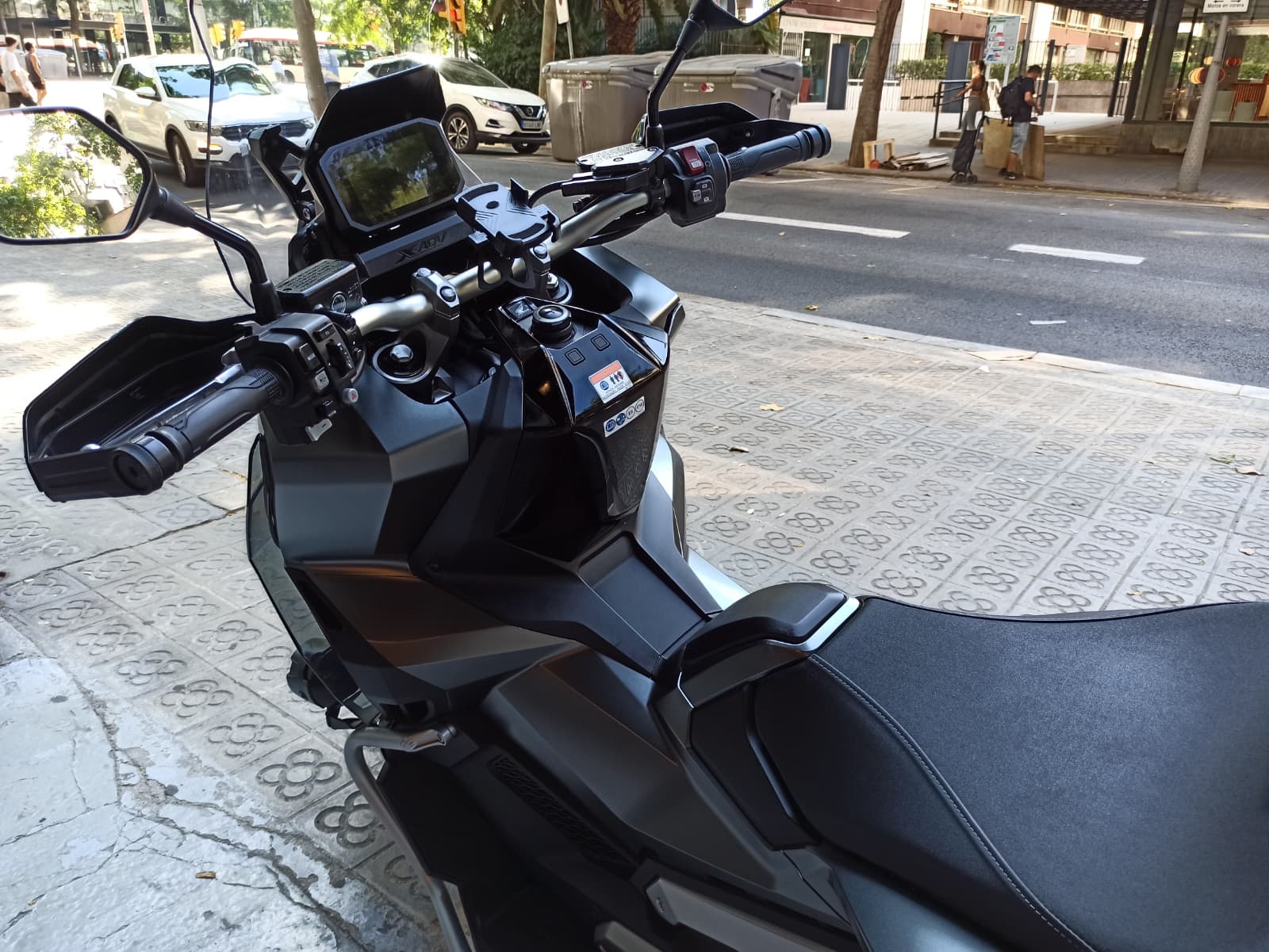 HONDA X-ADV 750 - Imagen 6