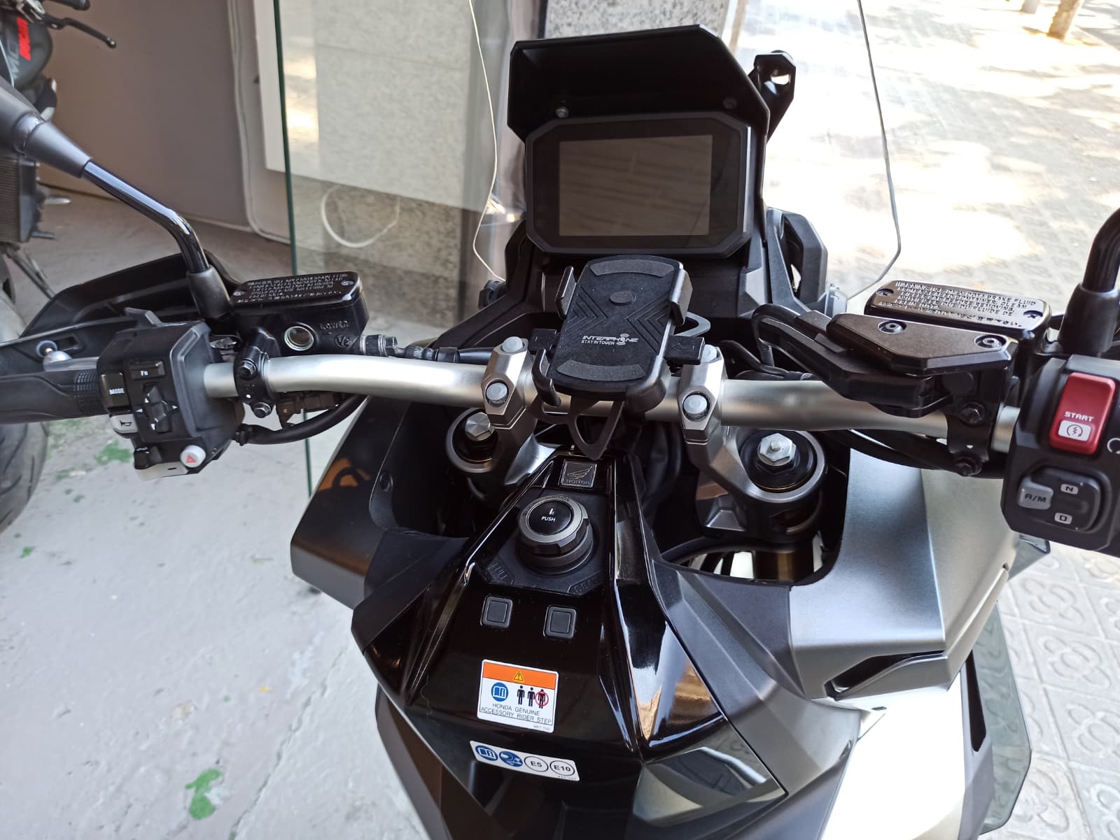 HONDA X-ADV 750 - Imagen 5