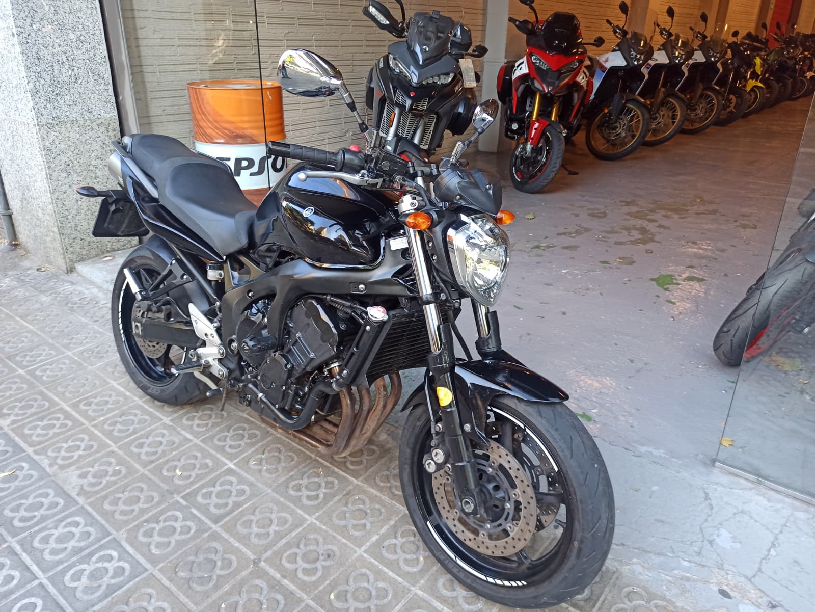 YAMAHA FZ6 N S2 - Imagen 4