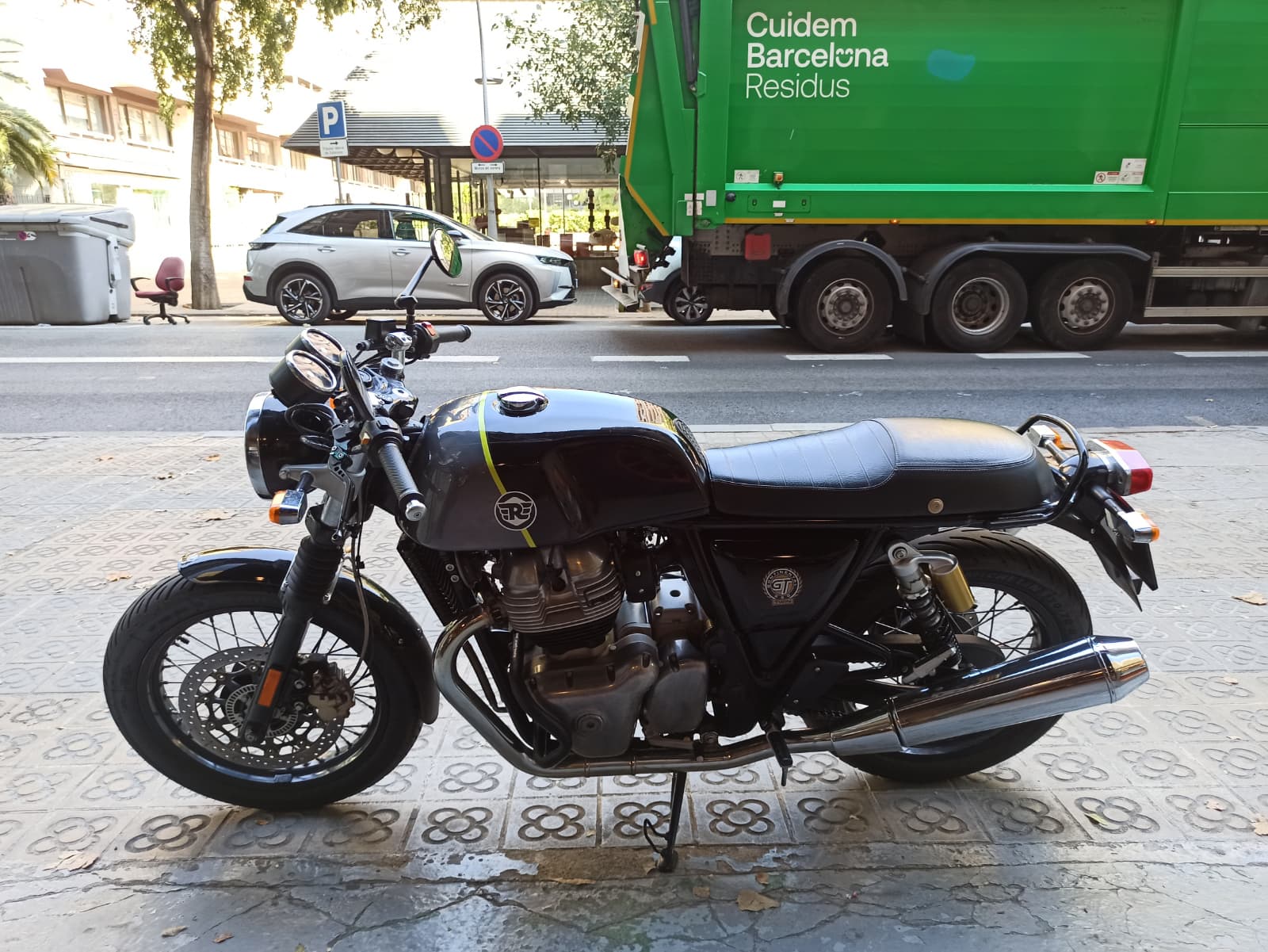 ROYAL ENFIELD CONTINENTAL GT - Imagen 8