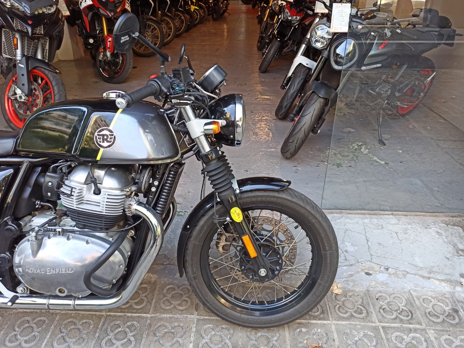 ROYAL ENFIELD CONTINENTAL GT - Imagen 3