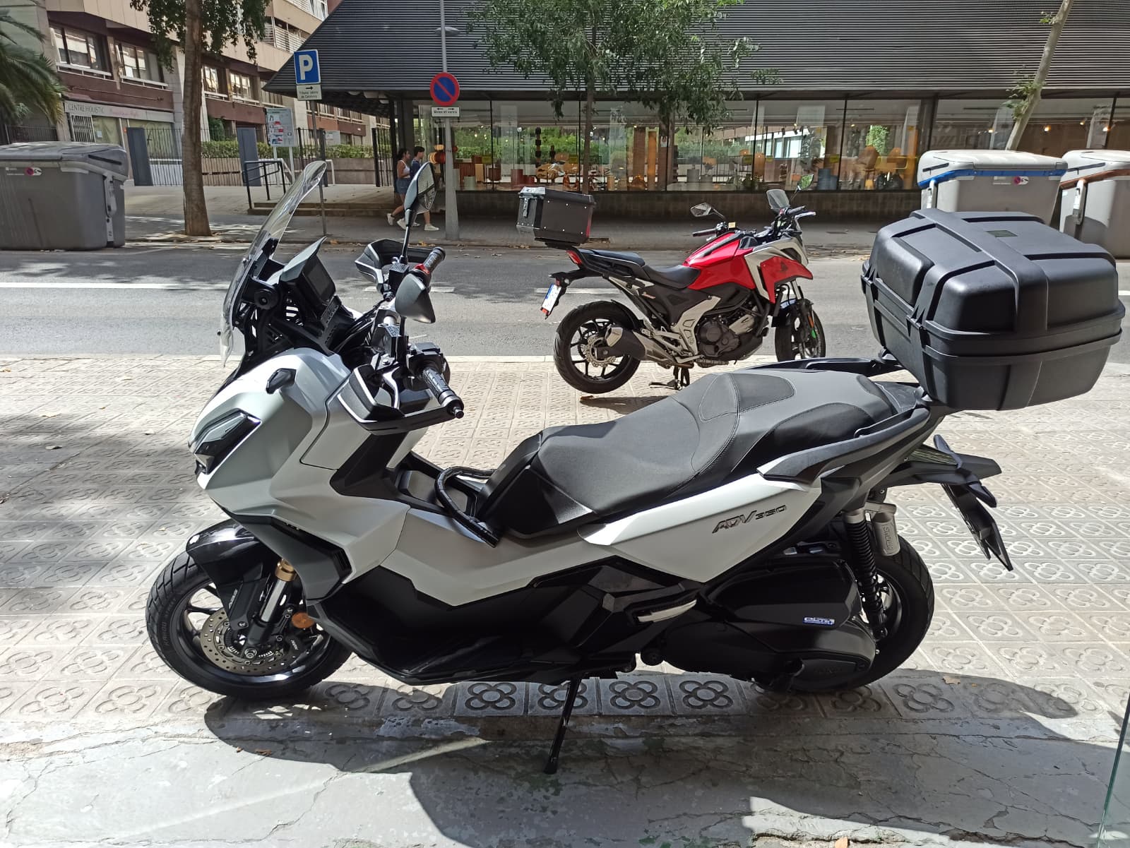 HONDA ADV 350 - Imagen 8