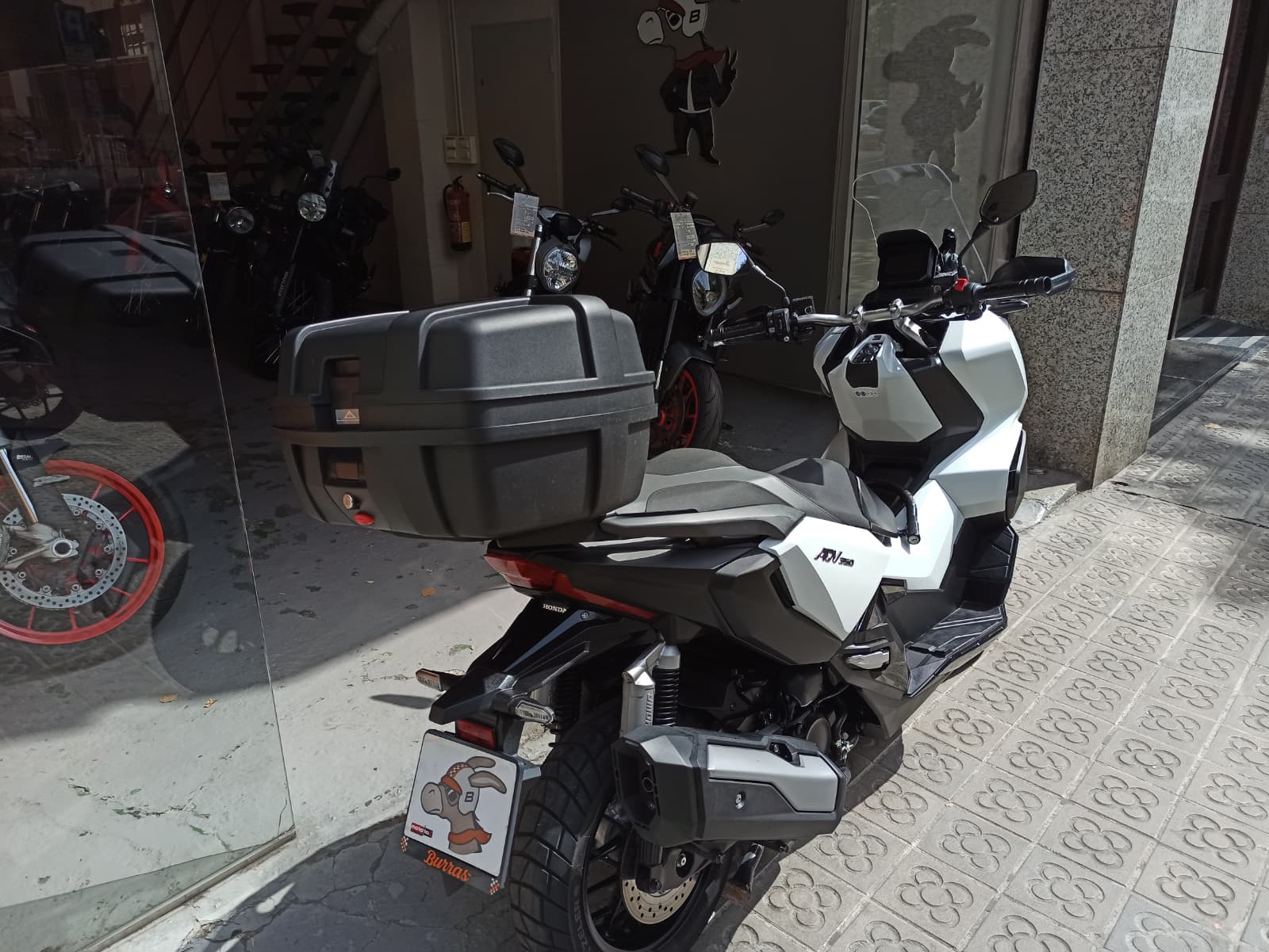 HONDA ADV 350 - Imagen 7