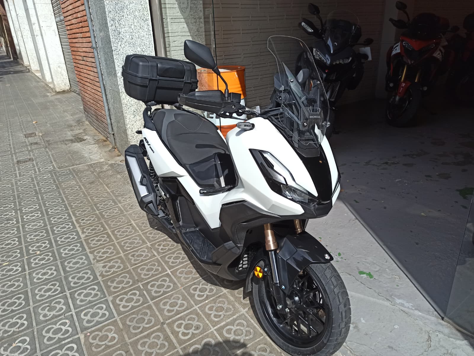 HONDA ADV 350 - Imagen 4