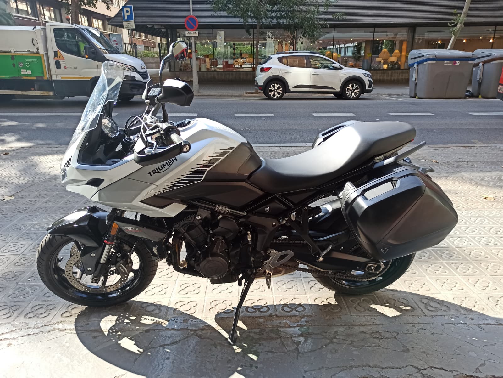 TRIUMPH TIGER SPORT 660 - Imagen 8