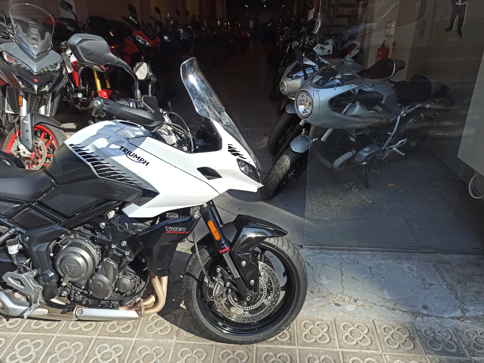 TRIUMPH TIGER SPORT 660 - Imagen 3