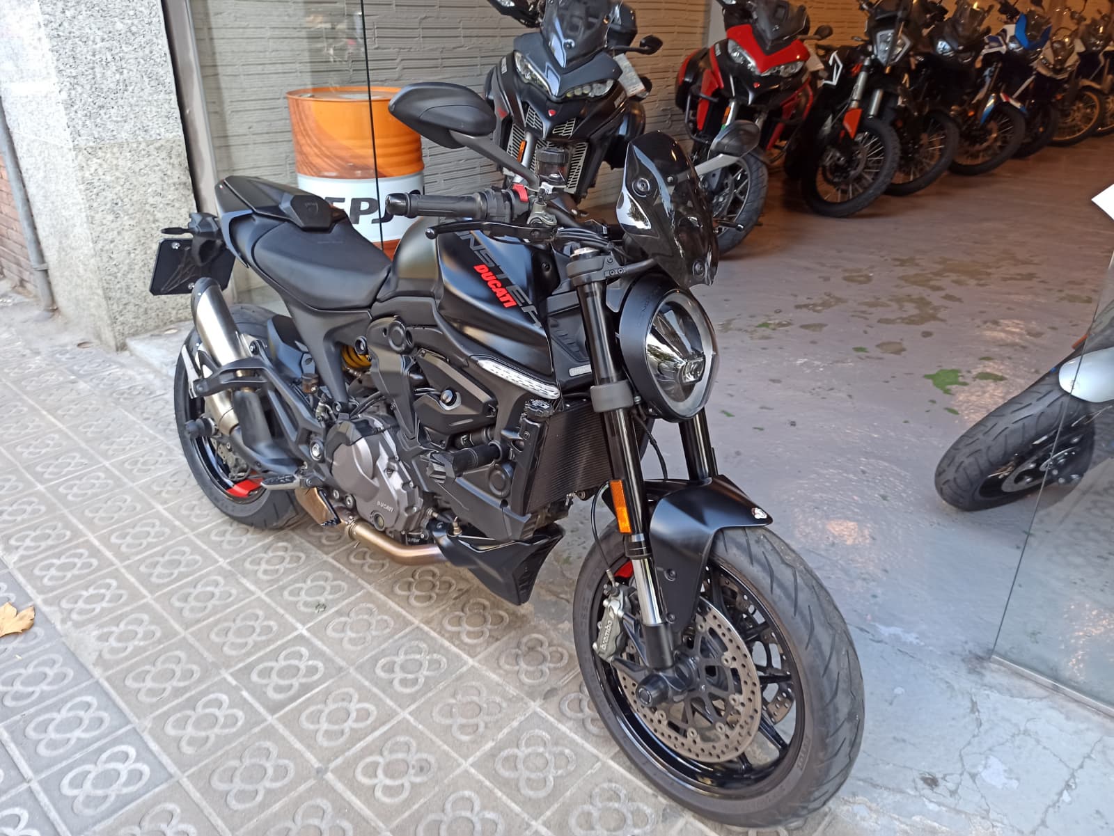 DUCATI MONSTER 937 - Imagen 4