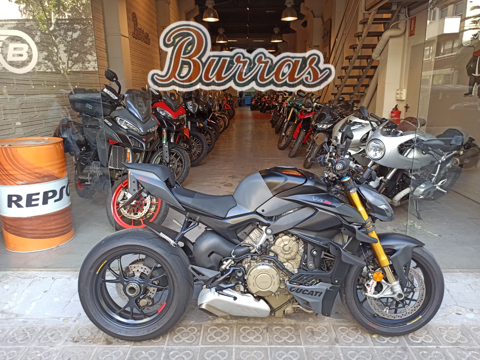 DUCATI STREETFIGHTER V4 S