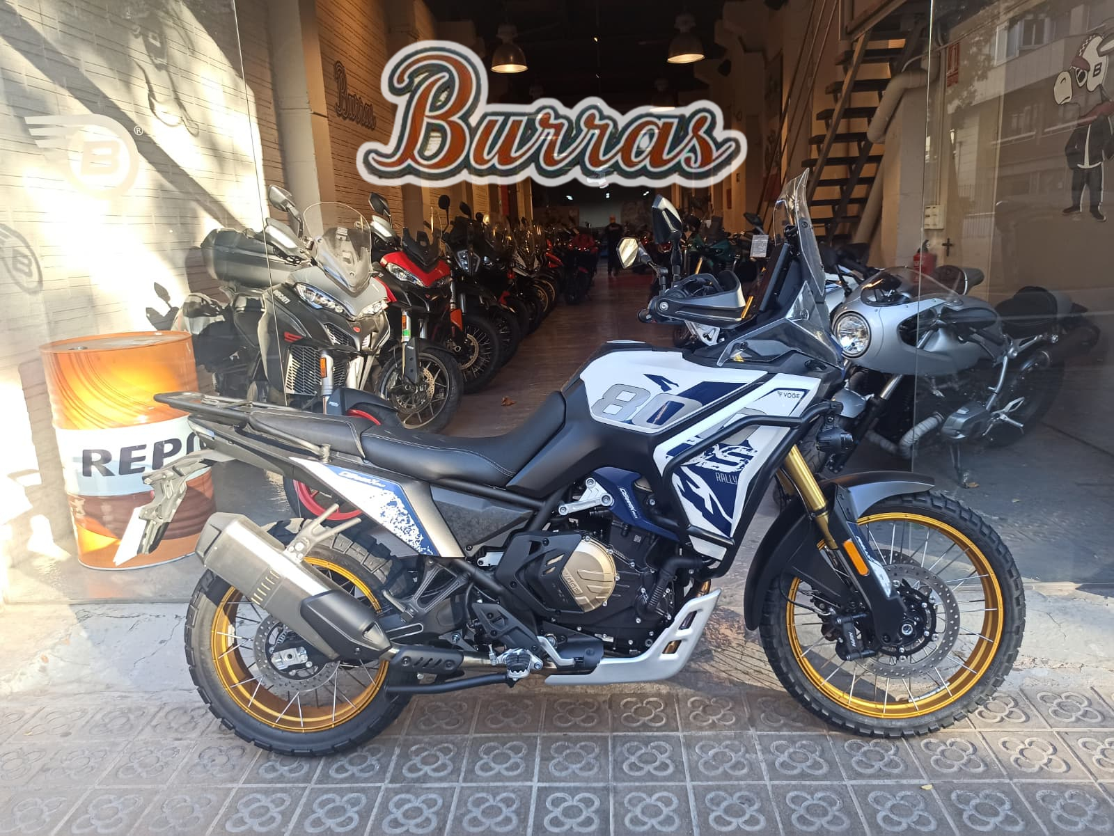 VOGE 800 RALLY