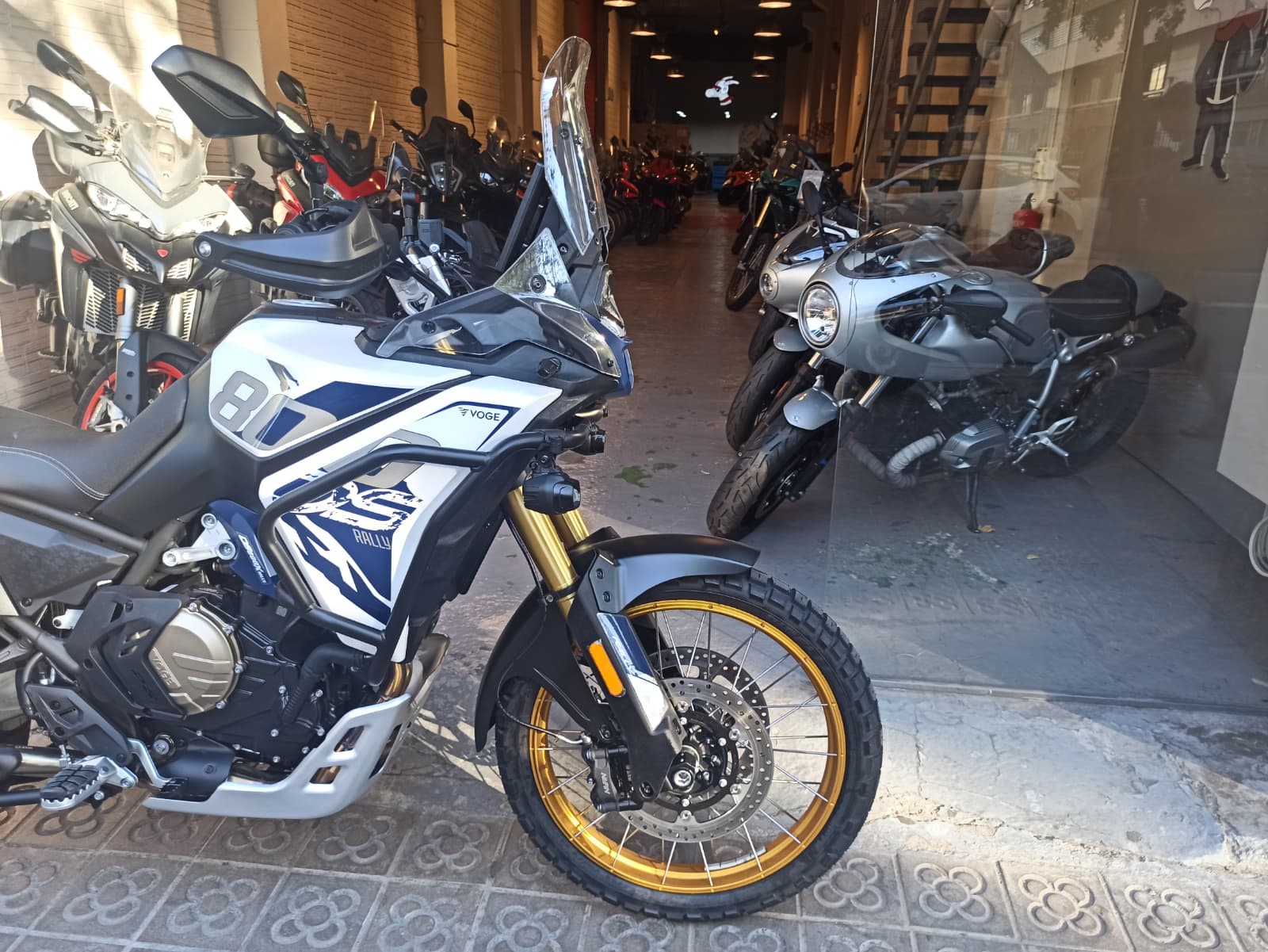 VOGE 800 RALLY - Imagen 3