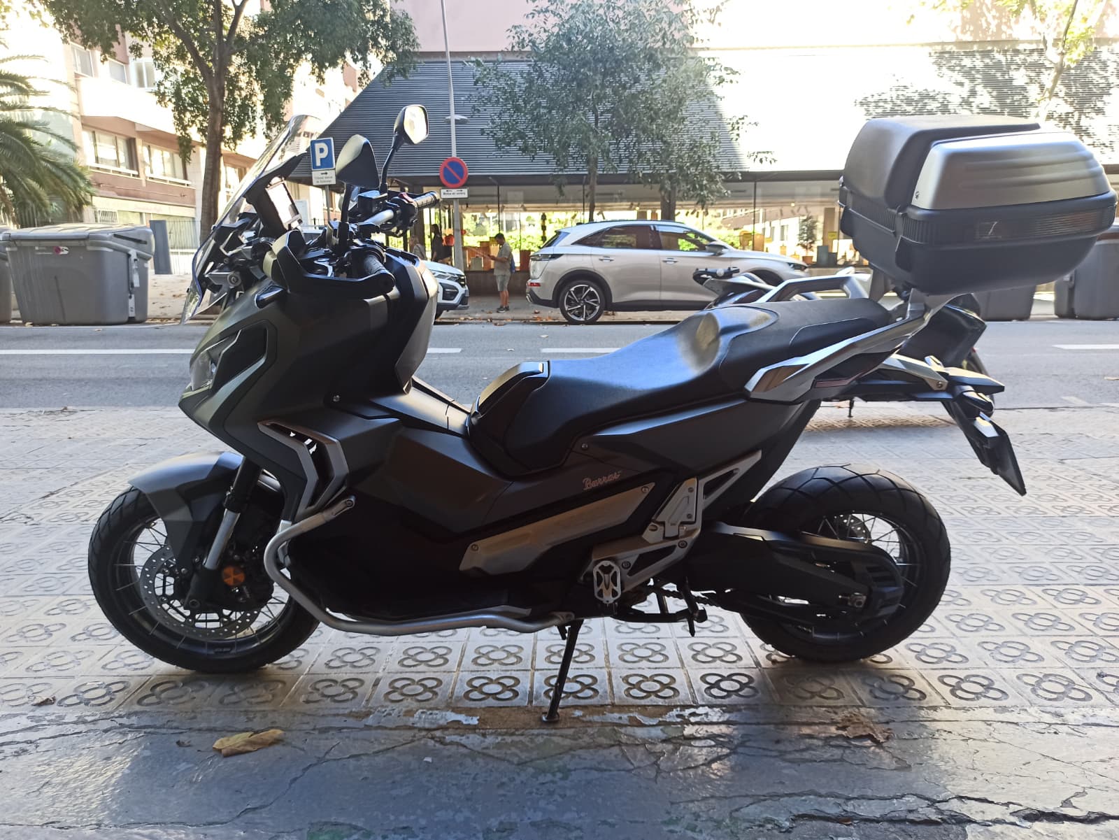 HONDA X-ADV 750 - Imagen 8