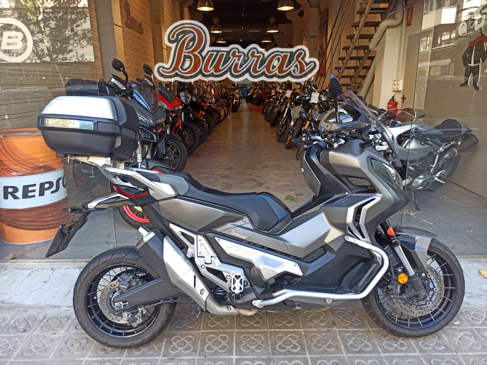 HONDA X-ADV 750