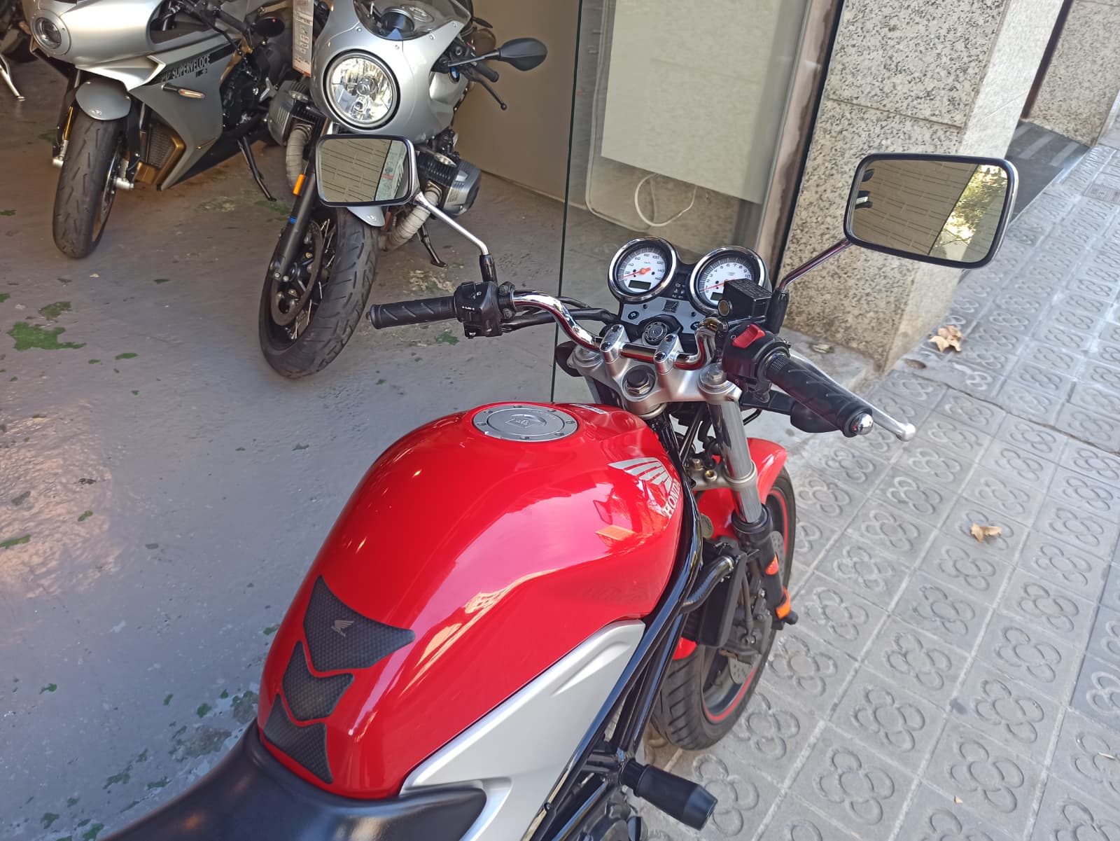 HONDA VTR 250 - Imagen 6