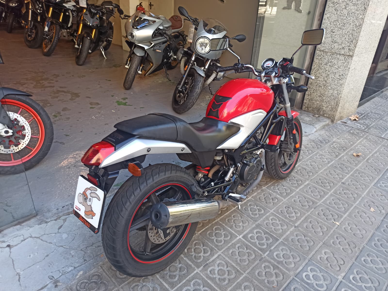 HONDA VTR 250 - Imagen 7