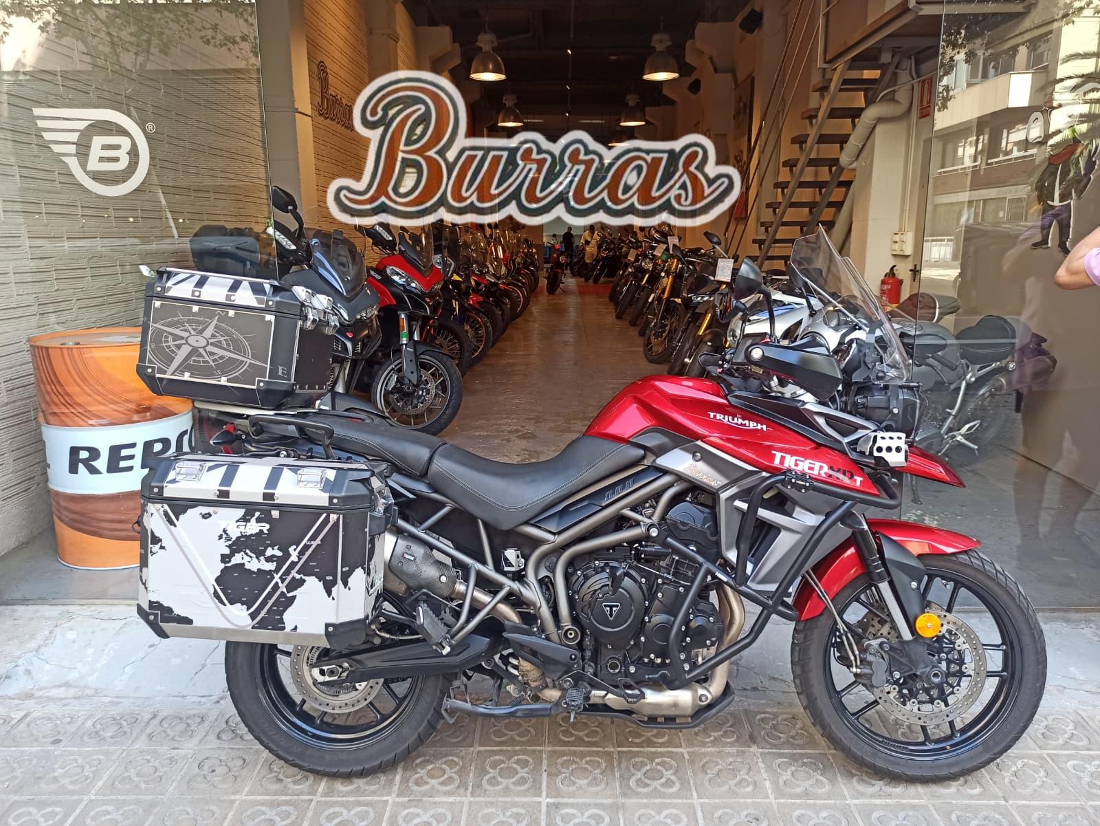 TRIUMPH TIGER 800 XRT