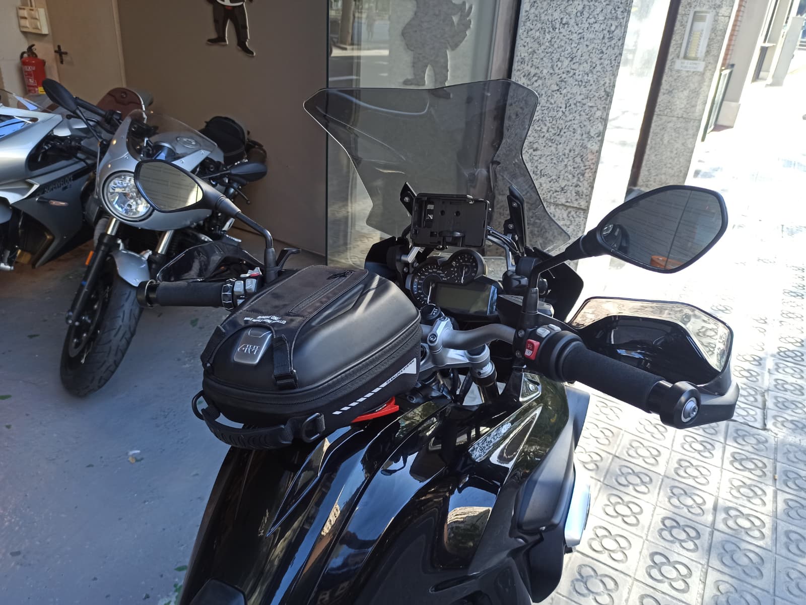 BMW R 1200 GS TRIPLE BLACK - Imagen 6