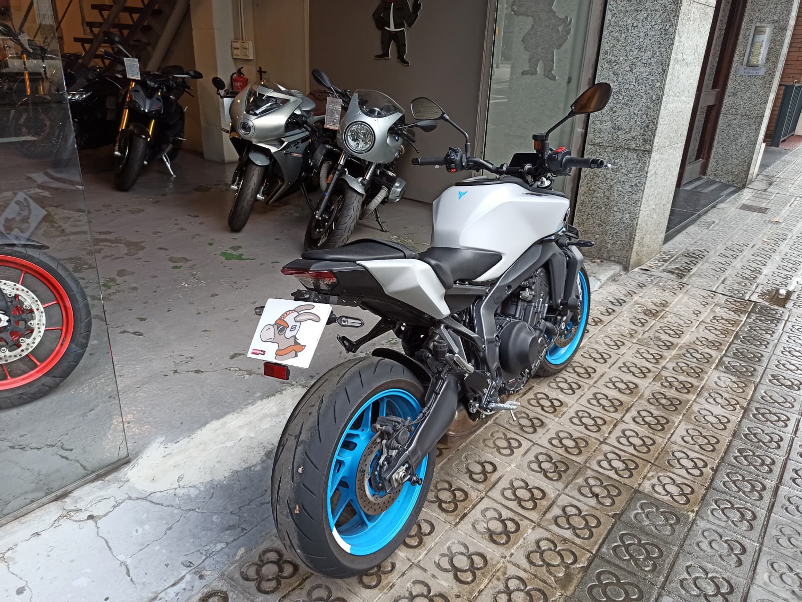 YAMAHA MT 09 A2 - Imagen 7