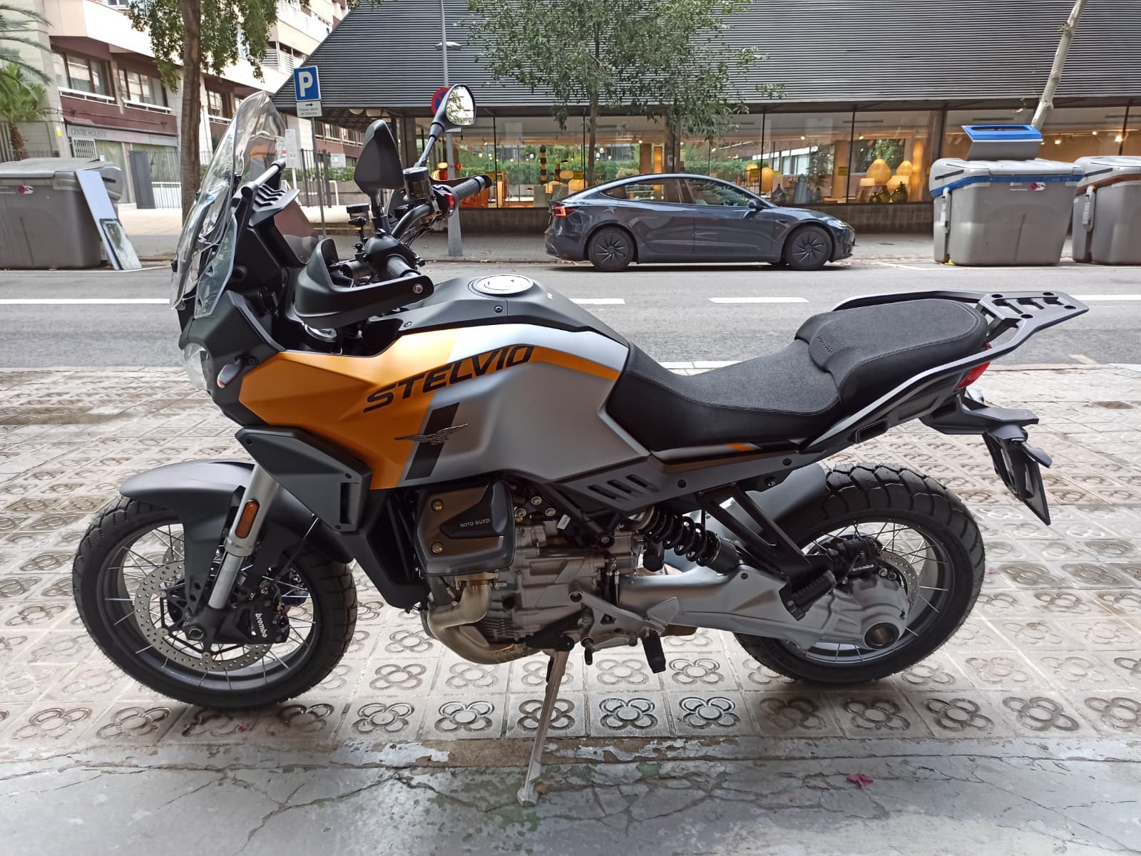 MOTO GUZZI STELVIO - Imagen 8