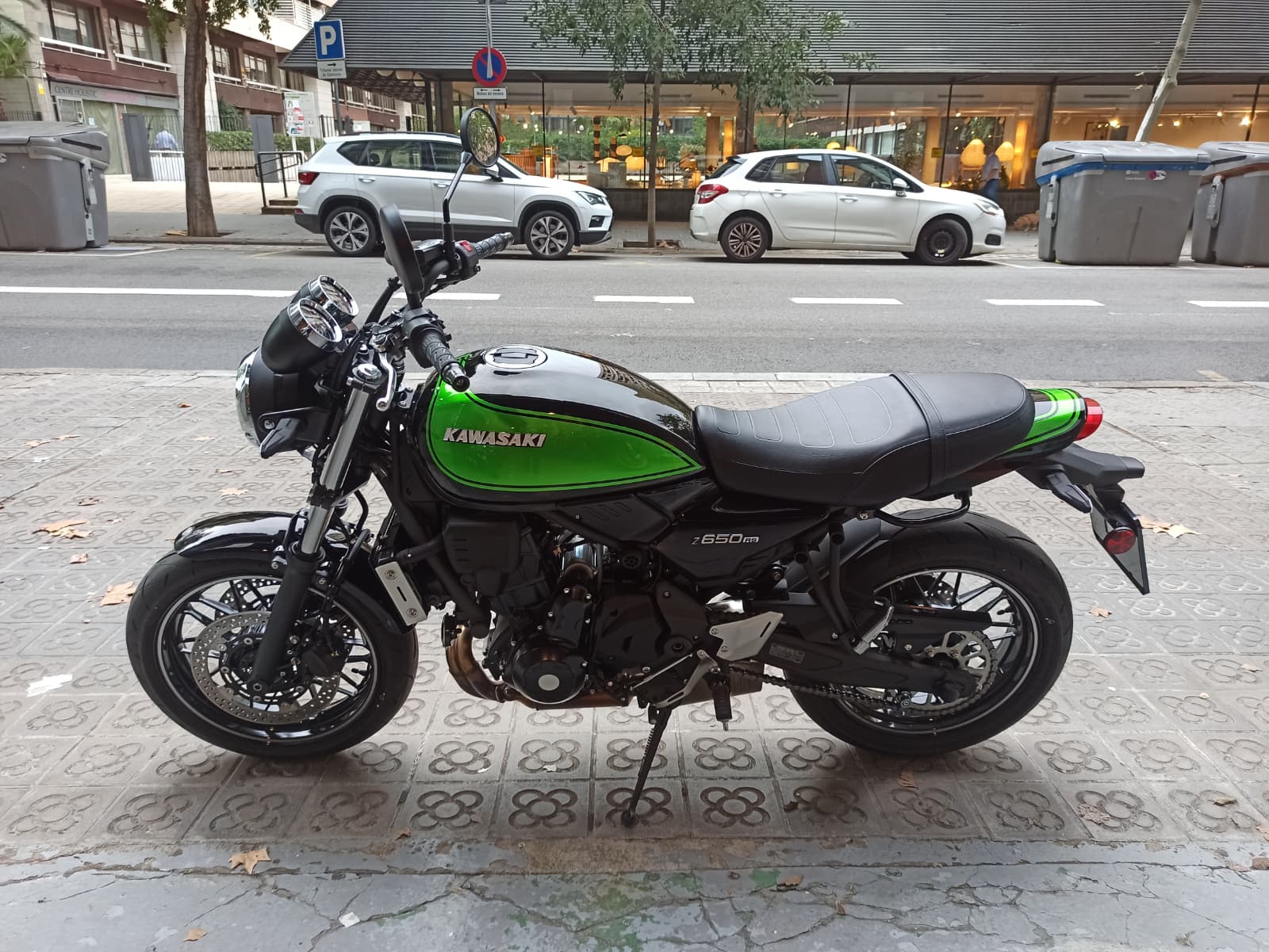 KAWASAKI Z 650 RS - Imagen 8