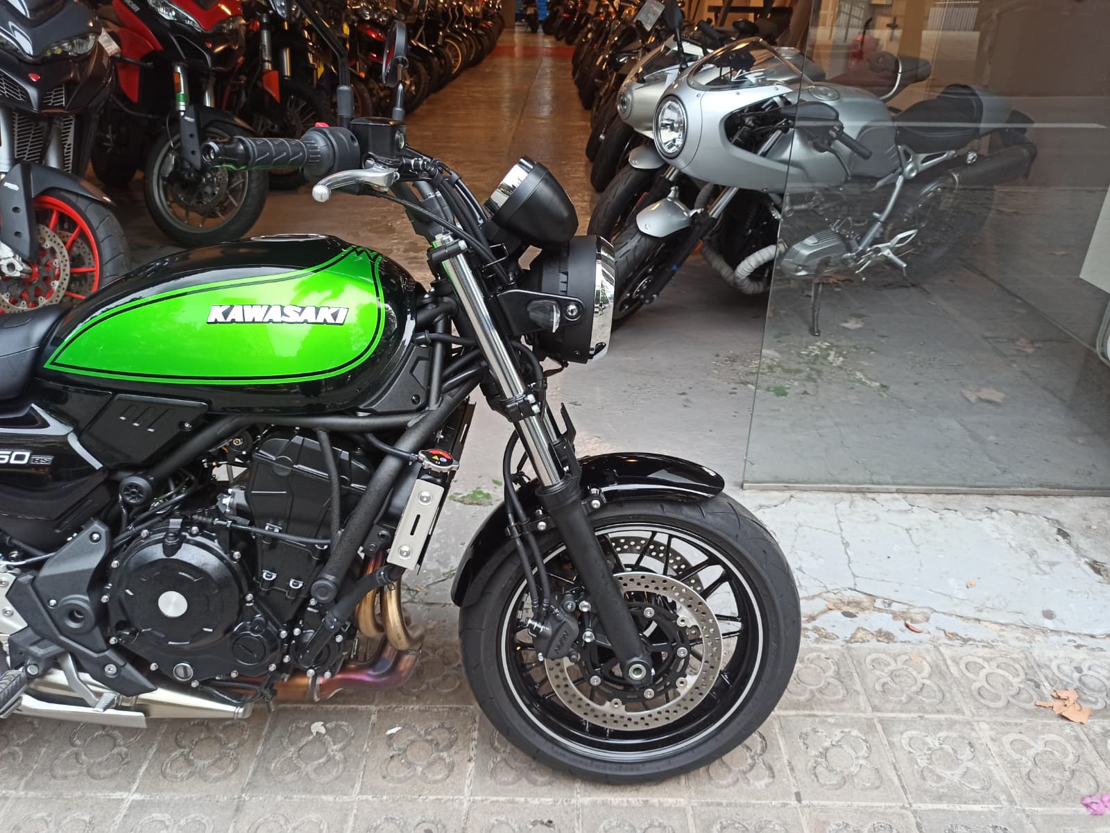 KAWASAKI Z 650 RS - Imagen 3