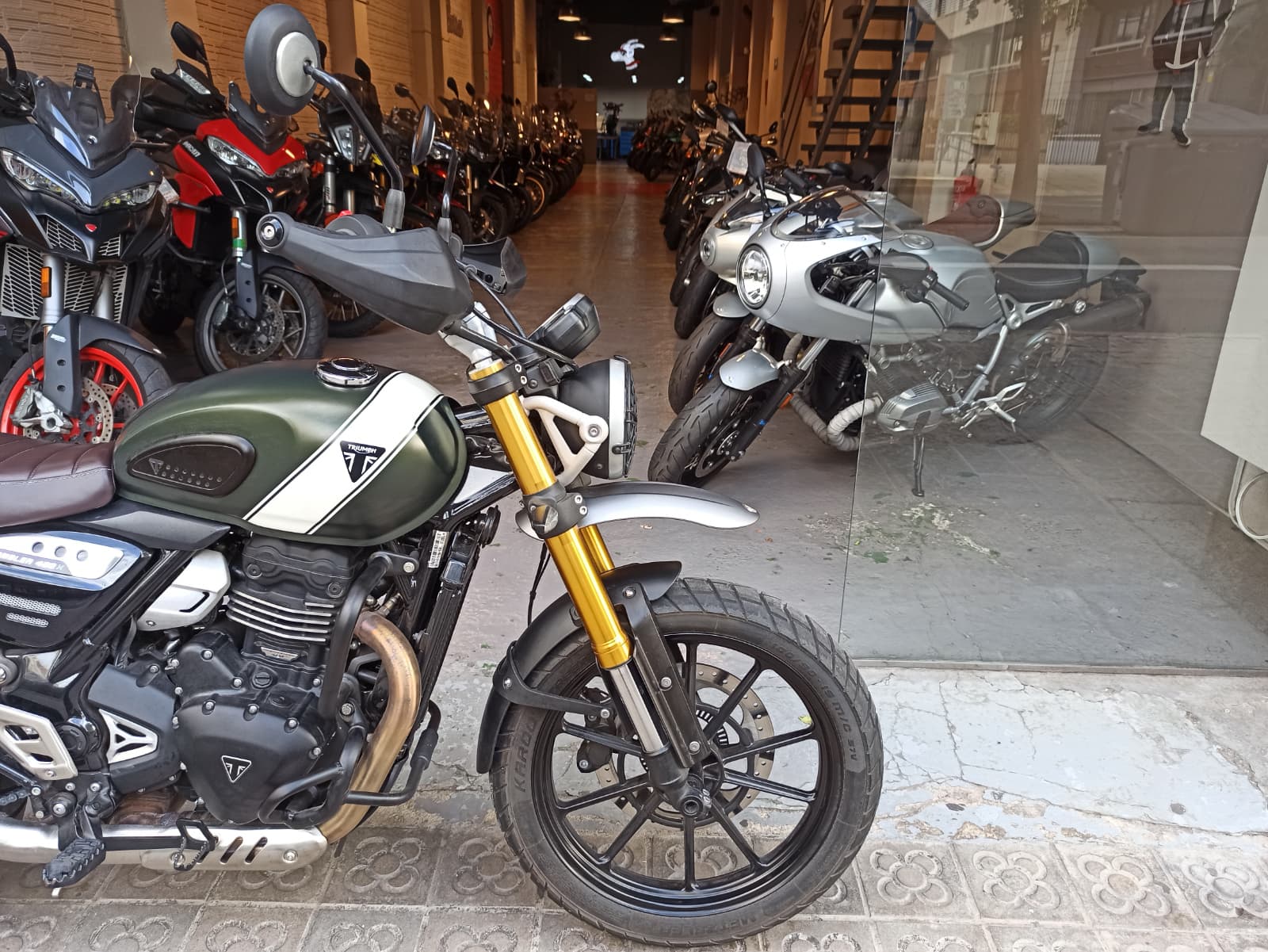 TRIUMPH SCRAMBLER 400 X - Imagen 3