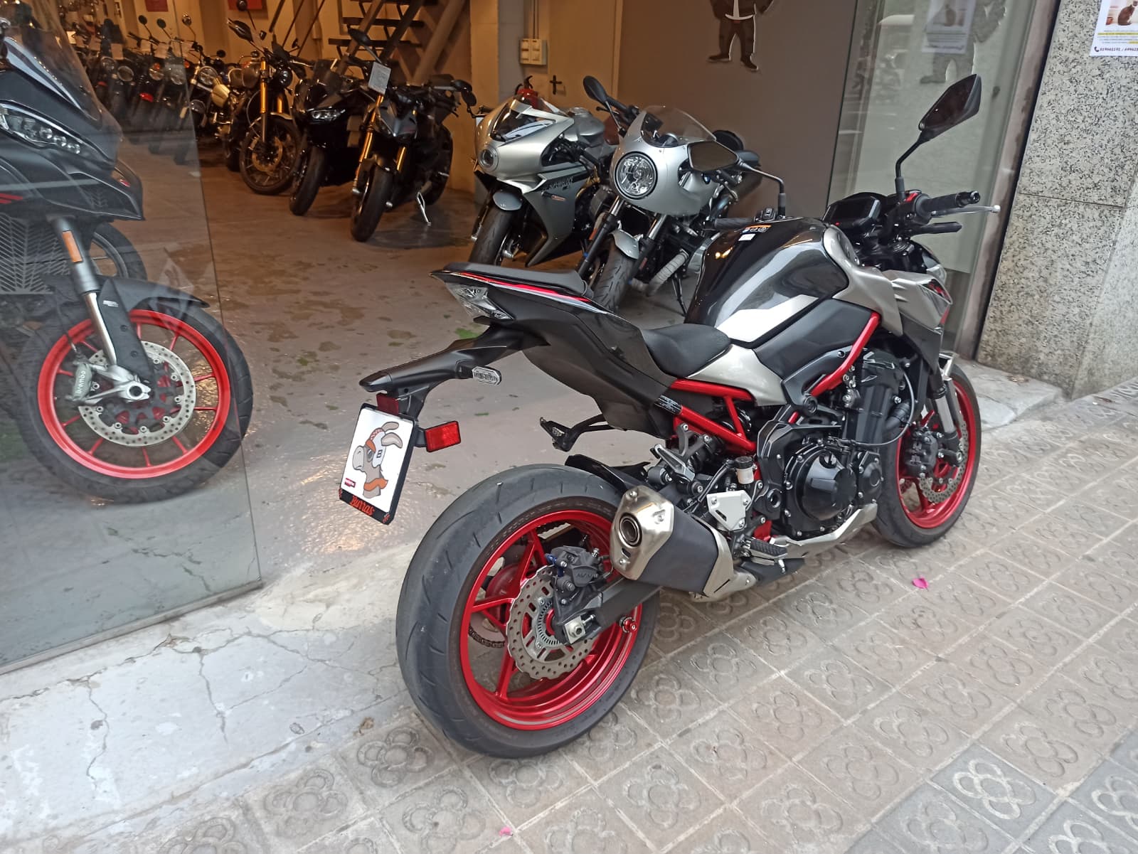 KAWASAKI Z900 A2 - Imagen 7