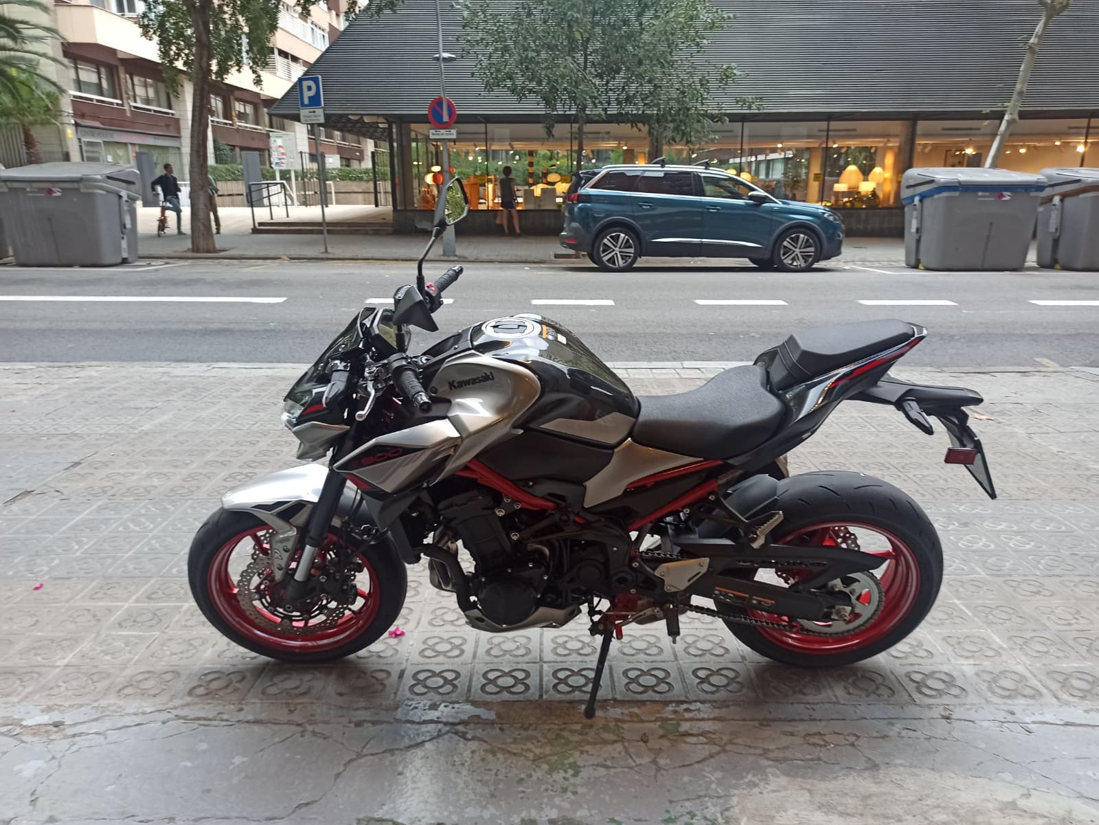 KAWASAKI Z900 A2 - Imagen 8