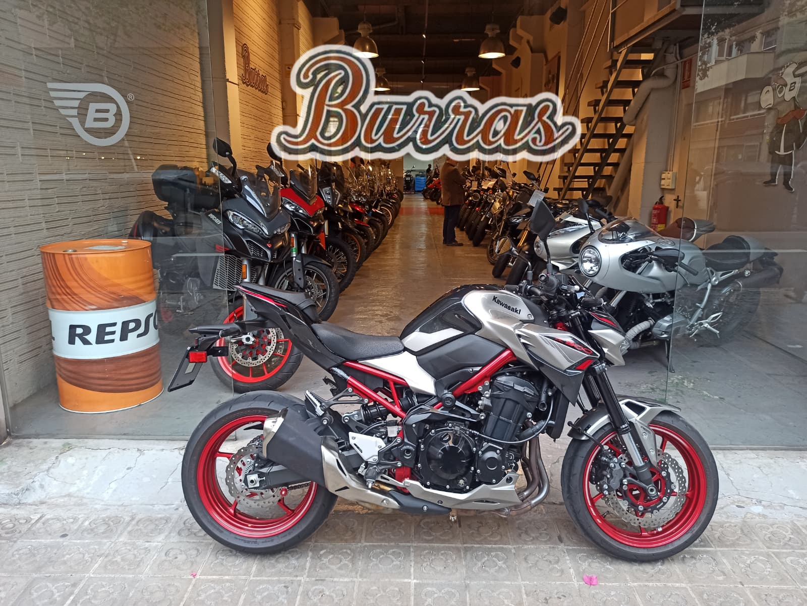 KAWASAKI Z900 A2