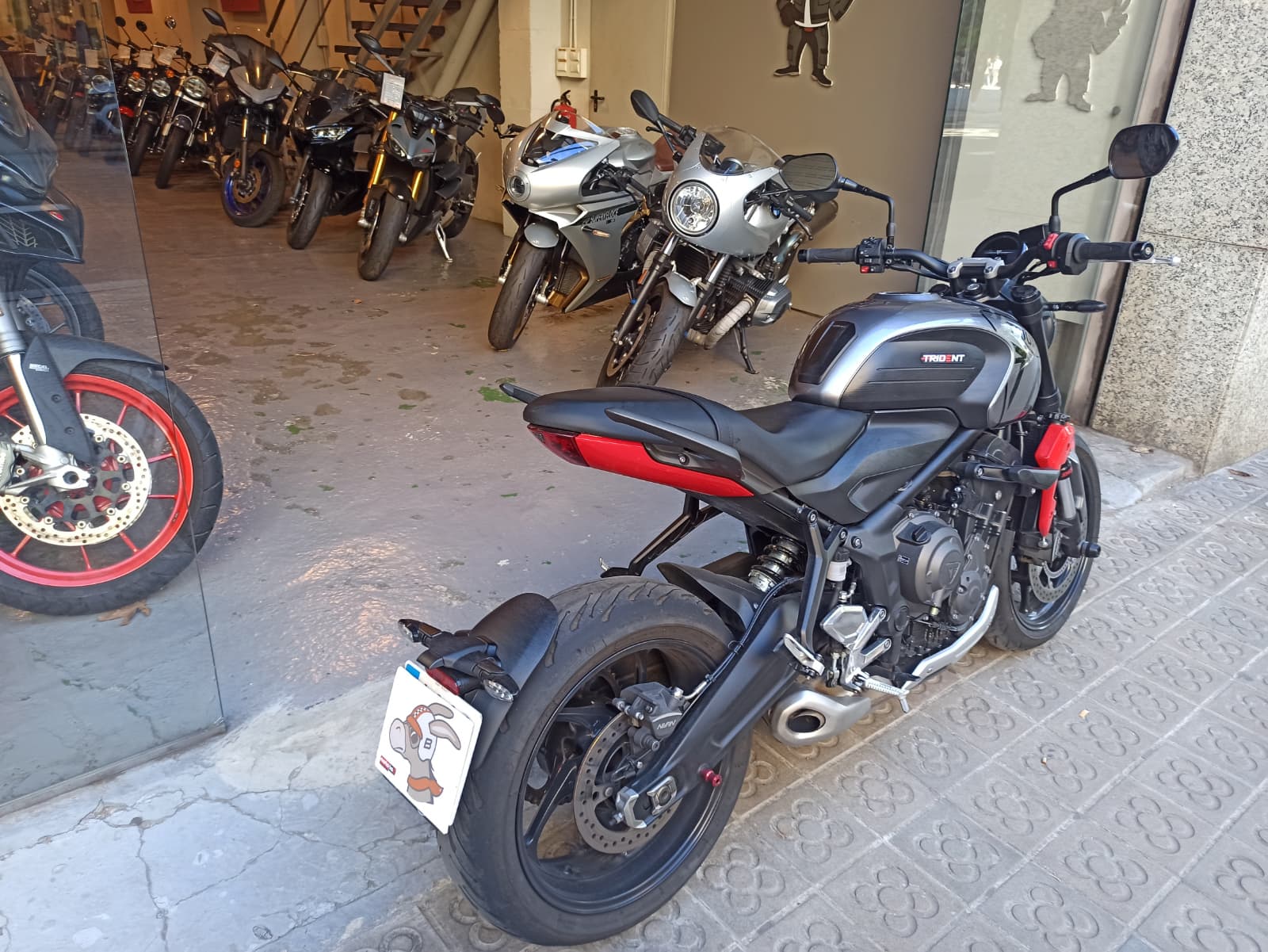 TRIUMPH TRIDENT 660 - Imagen 7