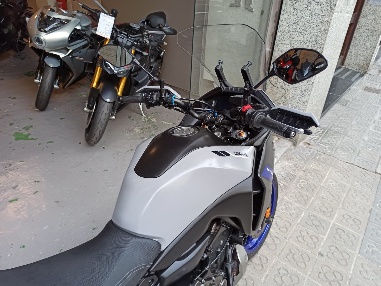 YAMAHA TRACER 7 - Imagen 6