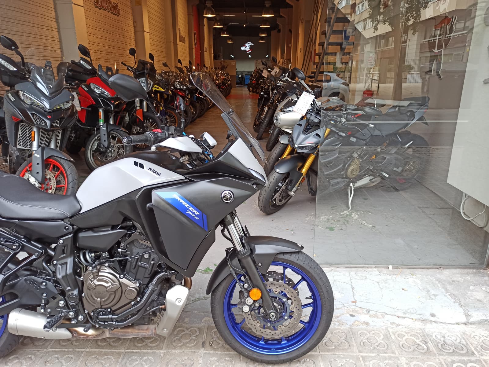 YAMAHA TRACER 7 - Imagen 3